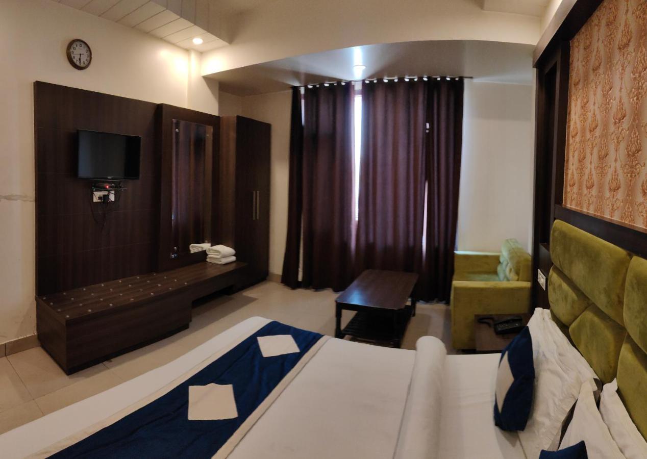 Hotel Krishna Katra  Exterior foto